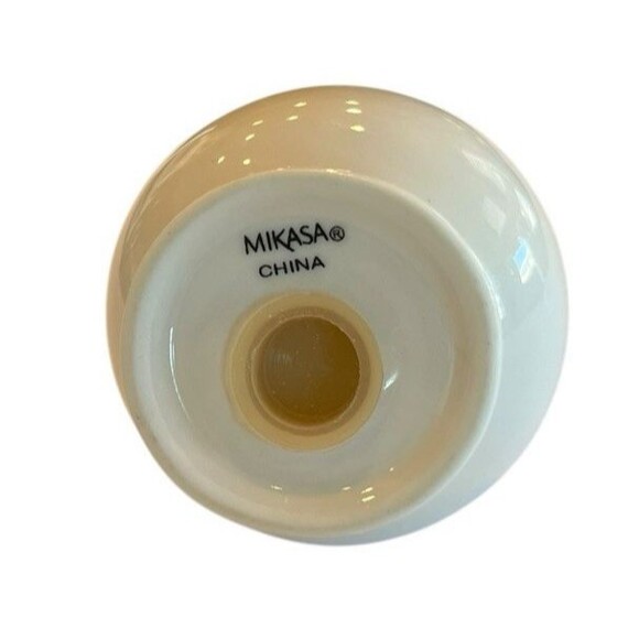 Mikasa COUNTRY CLASSICS / BRIDAL WHITE Salt Shaker Single Replacement w/… - Picture 4 of 6